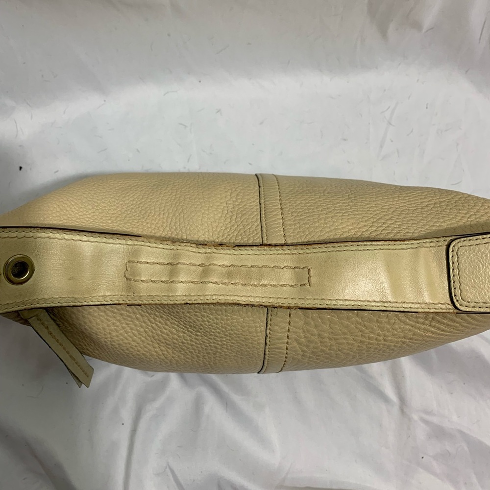 Coach Cream/Tan Soho Hobo Bag with Gold Hardware and Coach tags. - Picture 2 of 10